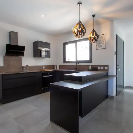 Marosaya - Private Pool Holiday home *